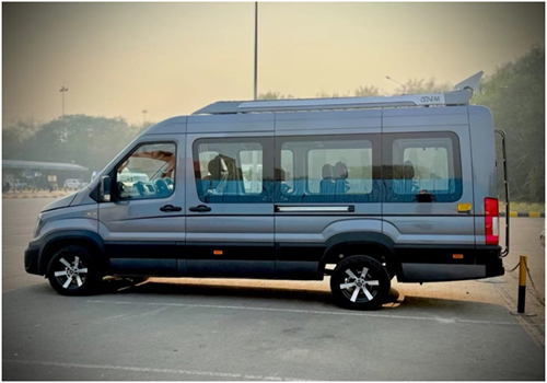 Urbania Tempo Traveller Srinagar